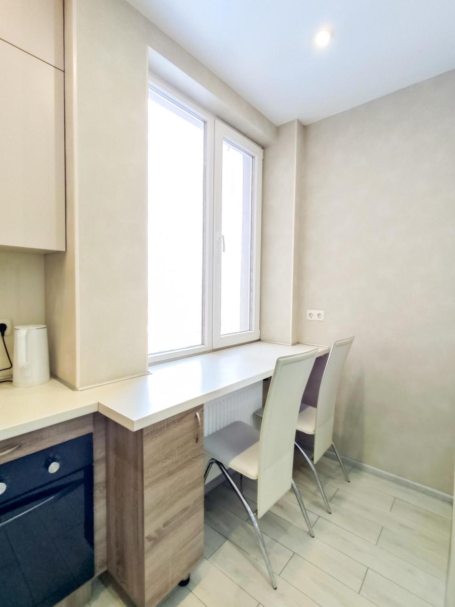 радужная студия вокзал харьков-пассажирский Apartment *